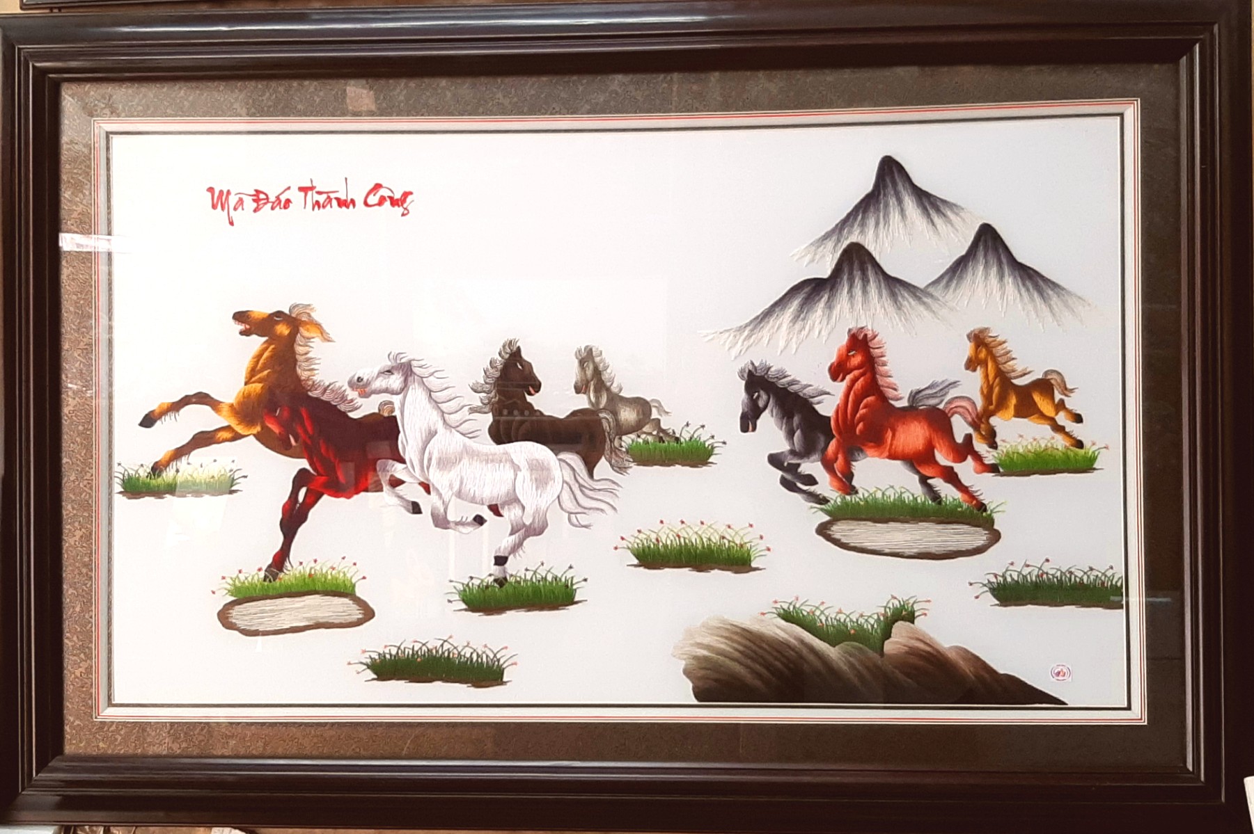 Ảnh của Tranh thêu Mã đáo thành công (68cm x 88cm)