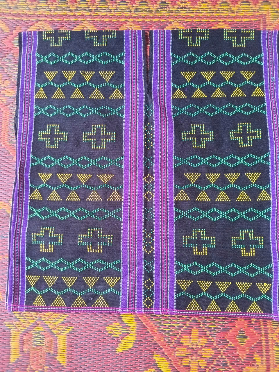 Ảnh của Âr toong thổ cẩm Aso (cái)