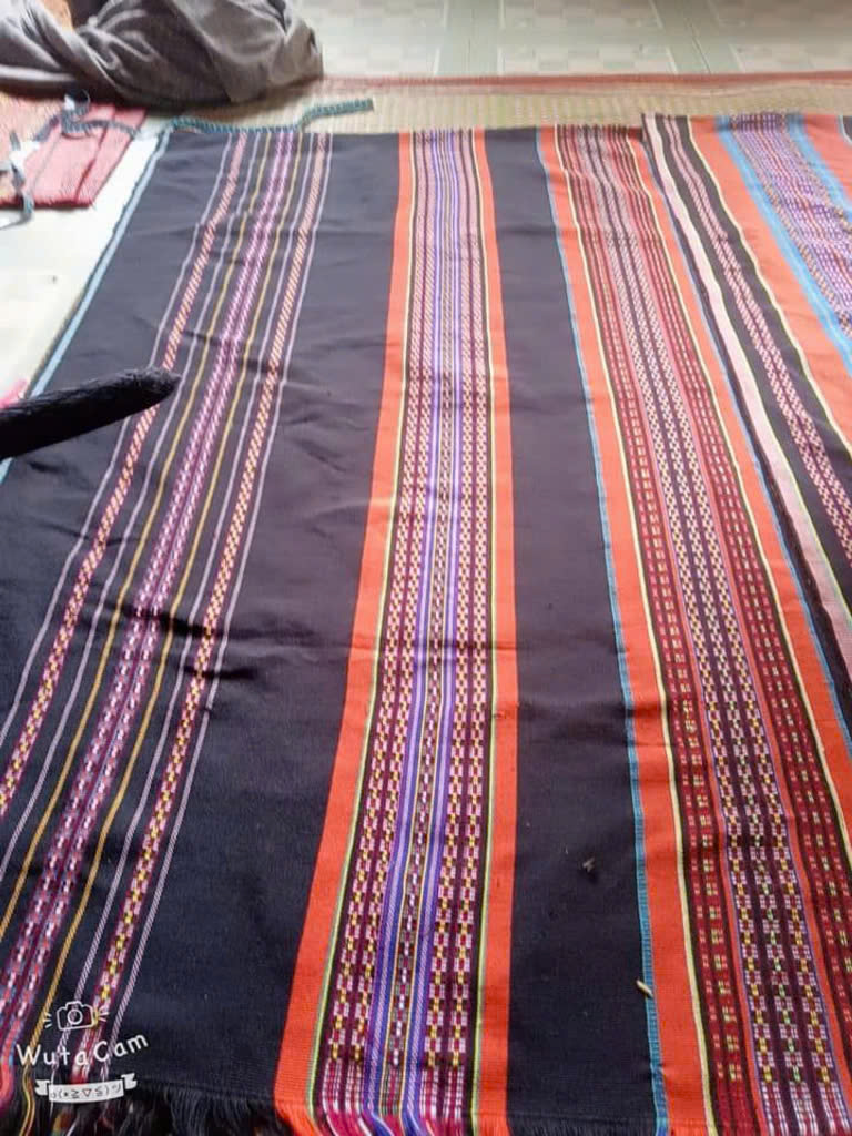 Ảnh của Vải thô thêu dệt thổ cẩm AZaKooh